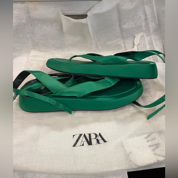 Zara Satin Effect Green Chunky ankle wrap thong sandals. STUNNING 💚 Size 8 - Picture 13 of 15